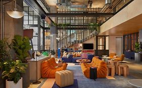 Moxy Sydney Airport
